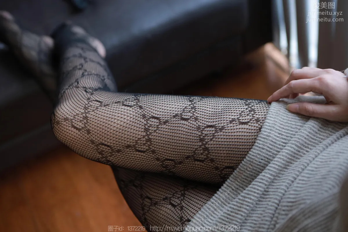 [IESS] 2023.01.04 Silk Enjoyer 1319 IESS Qiuqiu, Cutout Black Stockings [85P] photo 57