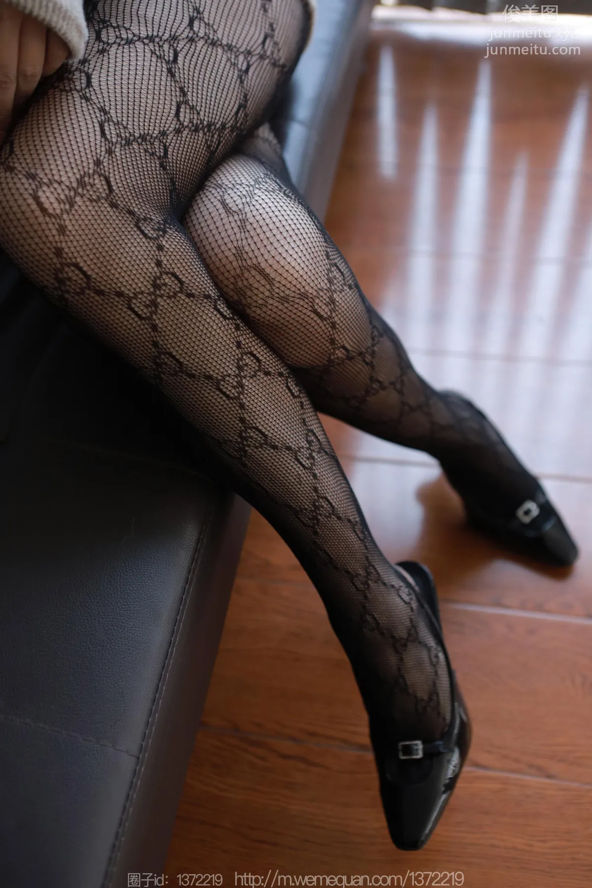 [IESS] 2023.01.04 Silk Enjoyer 1319 IESS Qiuqiu, Cutout Black Stockings [85P] photo 82