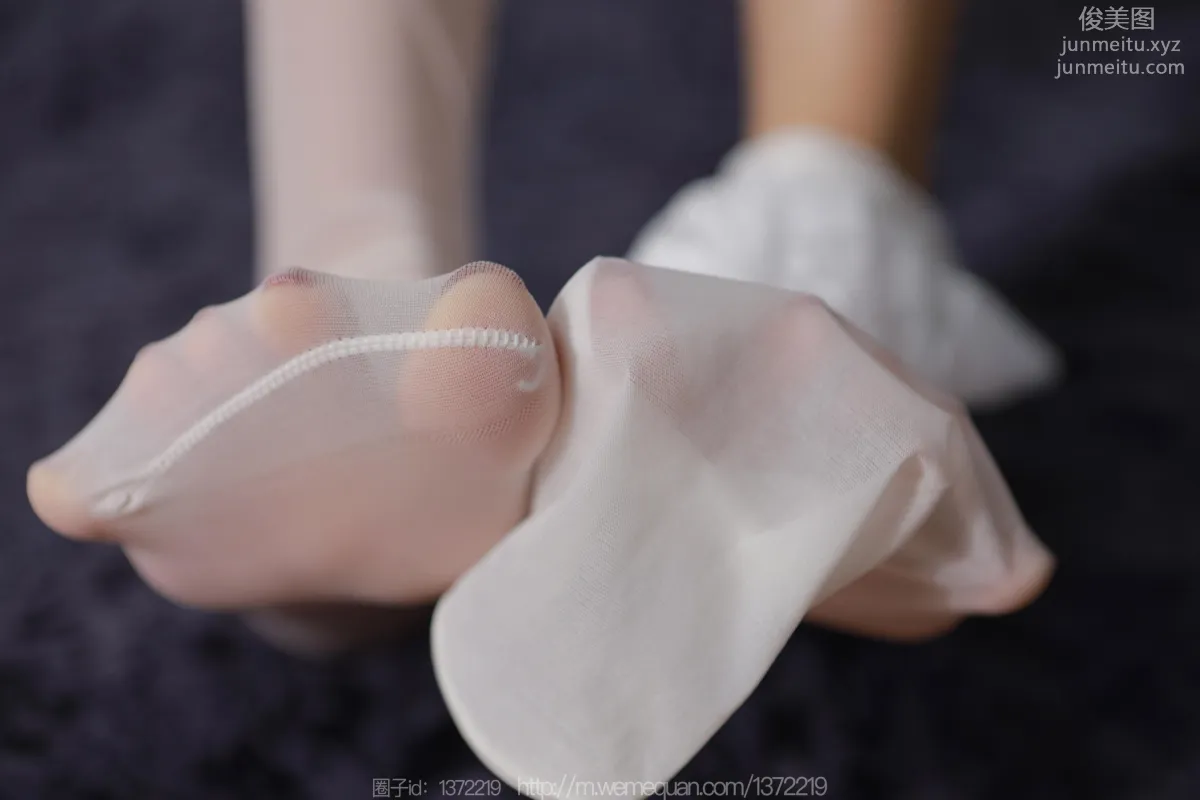 [IESS] 2023.01.09 Silk Enjoyer 1324 Mei Zi, Taking Off Half Stockings [87P] photo 82