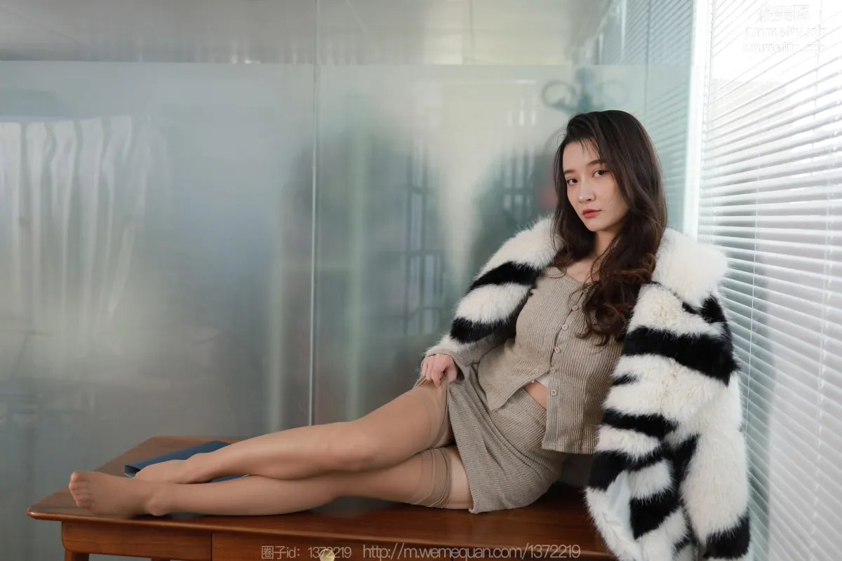 [IESS] 2023.01.20 Silk Enjoyer 1335 IESS Qiuqiu, Cold and Gorgeous Beauty [94P] photo 34