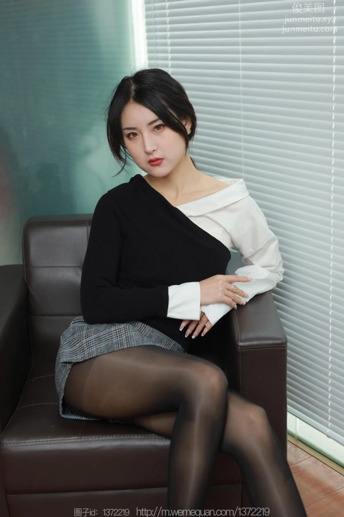 [IESS] 2023.01.27 Silk Enjoyer 1342 Xiao Bao, Glossy High Heels [86P] photo 12