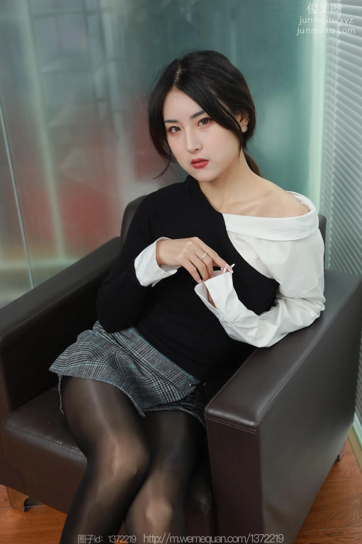 [IESS] 2023.01.27 Silk Enjoyer 1342 Xiao Bao, Glossy High Heels [86P] photo 14