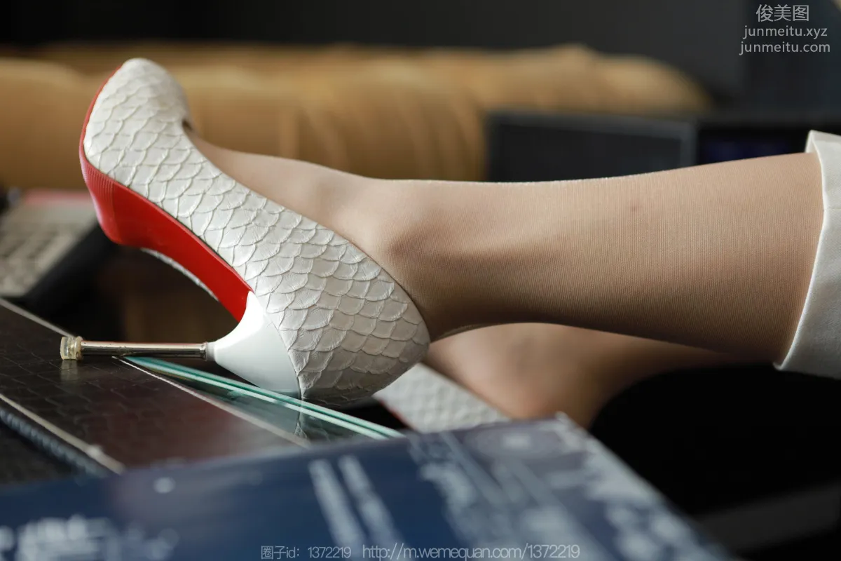 [IESS] 2023.02.27 Silk Enjoyer 1374 Xiao Bao, White Pants Stockings [86P] photo 18