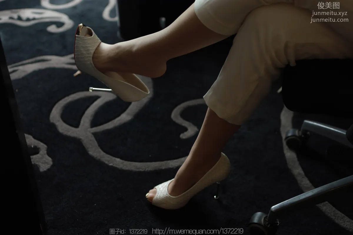 [IESS] 2023.02.27 Silk Enjoyer 1374 Xiao Bao, White Pants Stockings [86P] photo 81