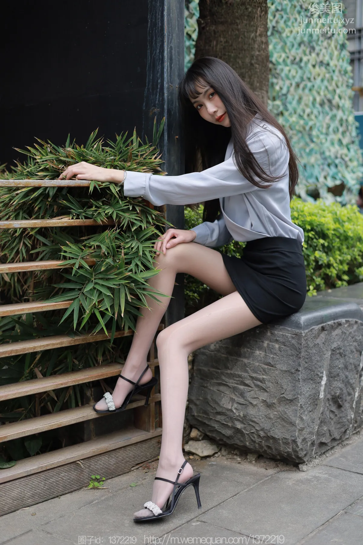 [IESS異思趣向] 2023.03.02 絲享家 1378 團團《樓梯上的美人》[92P] 10