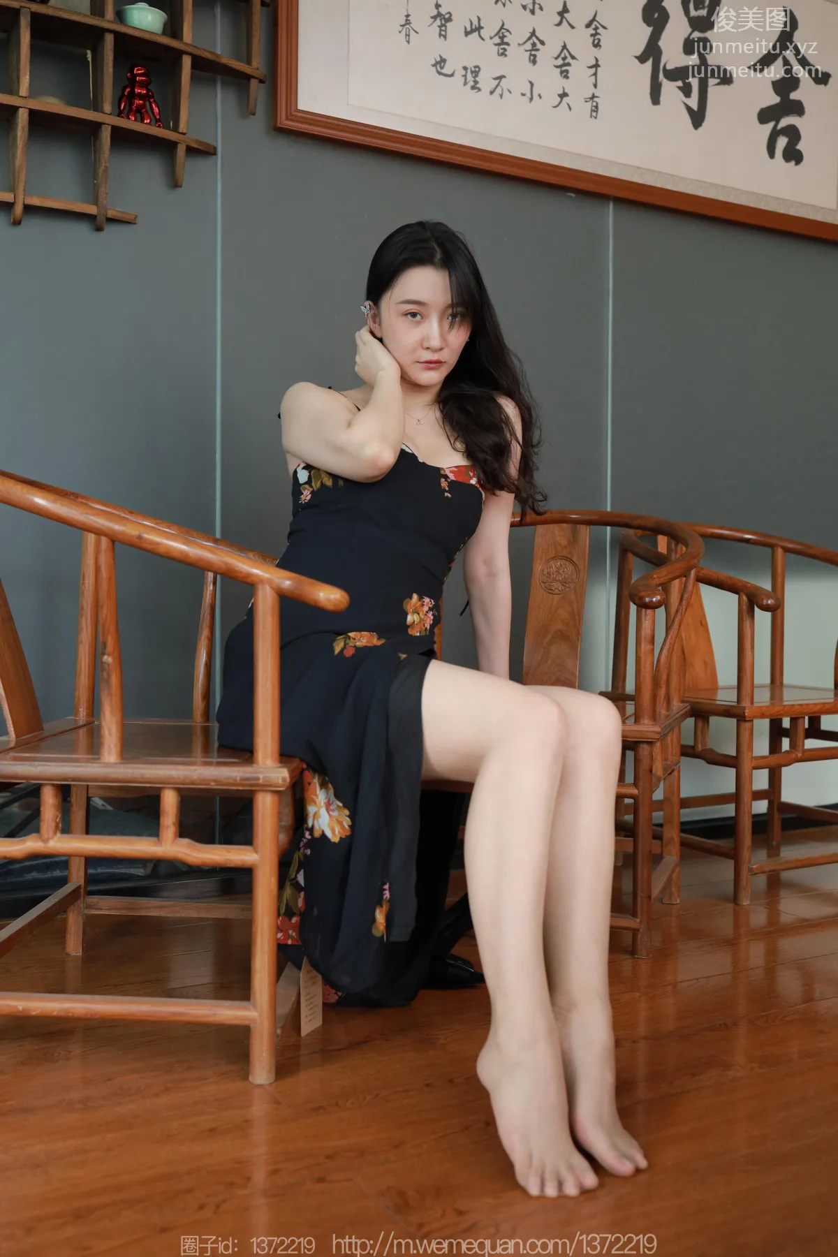 [IESS] 2023.04.14 Silk Enjoyer 1421 Qiuqiu, Woman in Floral Dress [86P] photo 44