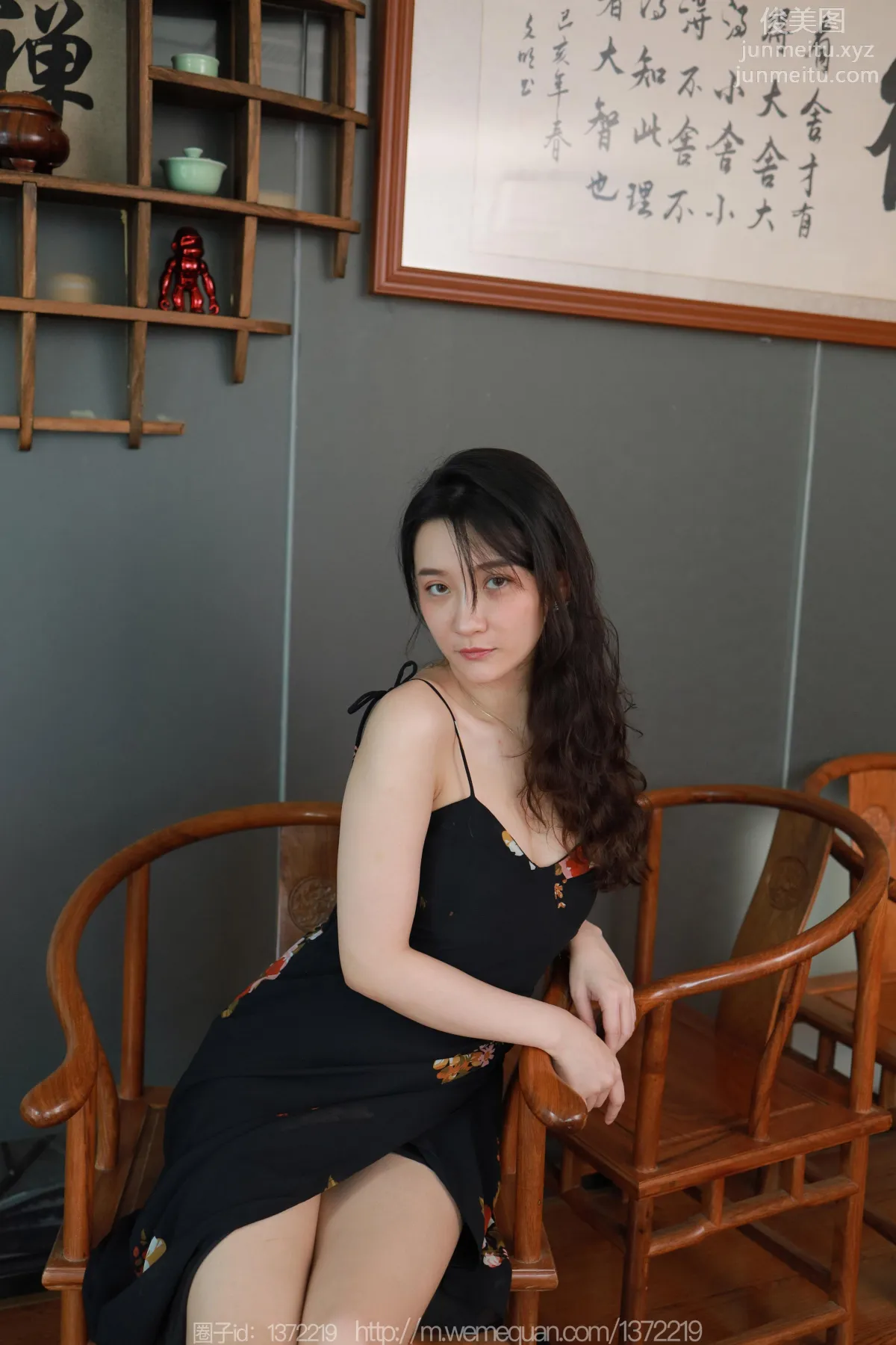 [IESS] 2023.04.14 Silk Enjoyer 1421 Qiuqiu, Woman in Floral Dress [86P] photo 57