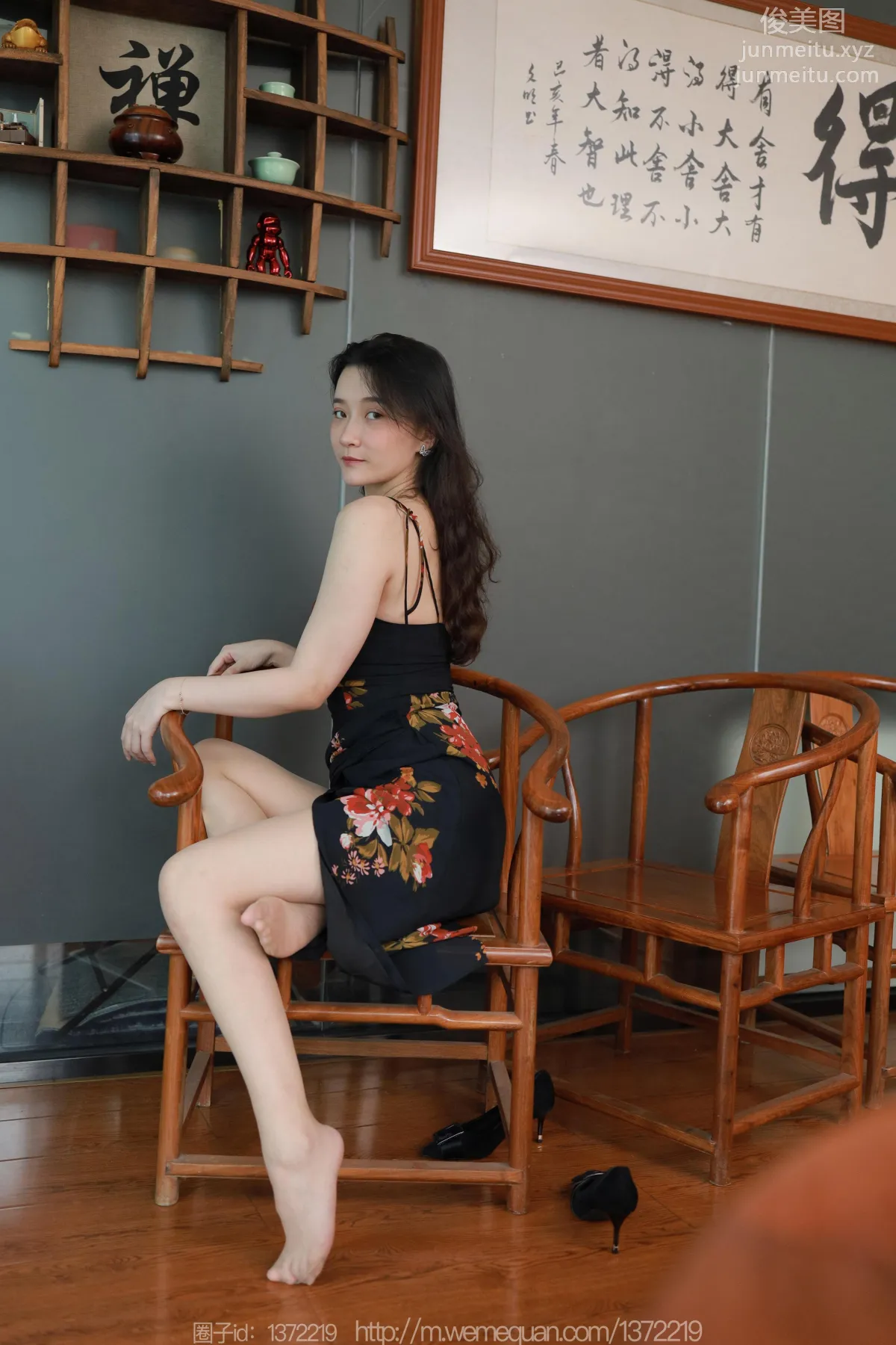 [IESS] 2023.04.14 Silk Enjoyer 1421 Qiuqiu, Woman in Floral Dress [86P] photo 64