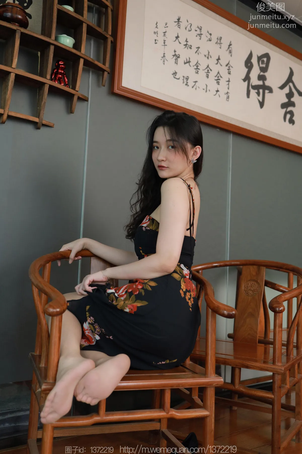 [IESS] 2023.04.14 Silk Enjoyer 1421 Qiuqiu, Woman in Floral Dress [86P] photo 68