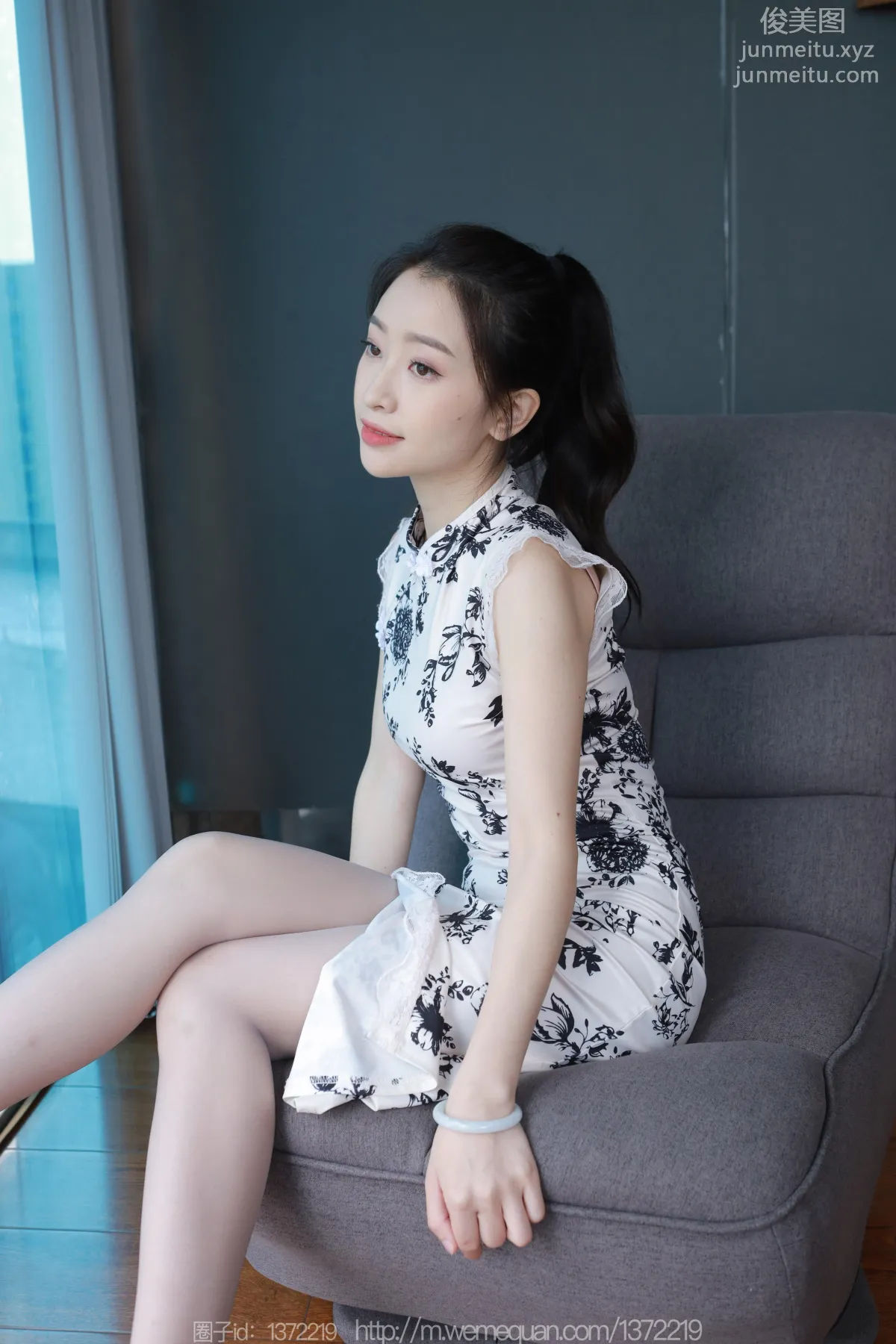 [IESS] 2023.04.25 Silk Enjoyer 1432 Xiao Jie, Gray Stockings Qipao [85P] photo 44