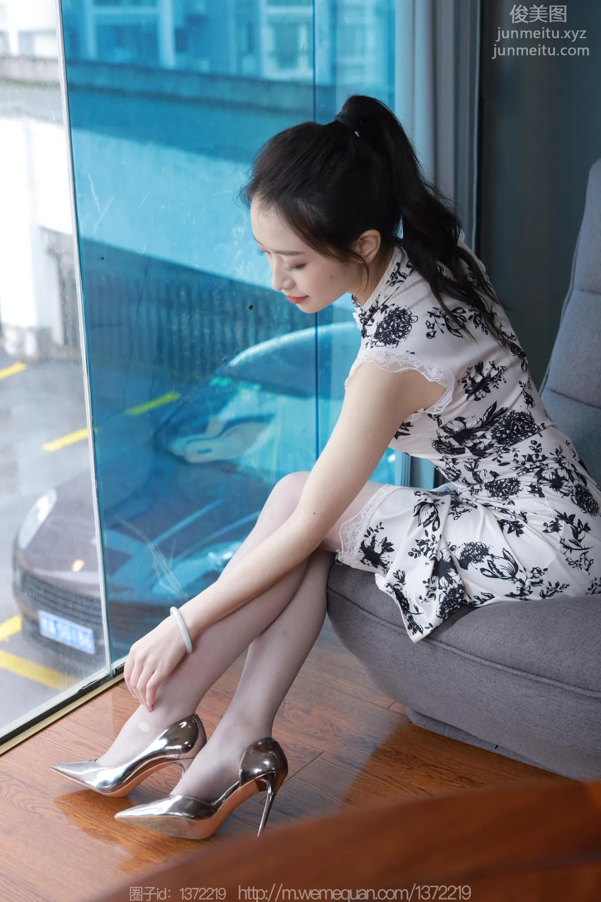 [IESS] 2023.04.25 Silk Enjoyer 1432 Xiao Jie, Gray Stockings Qipao [85P] photo 55