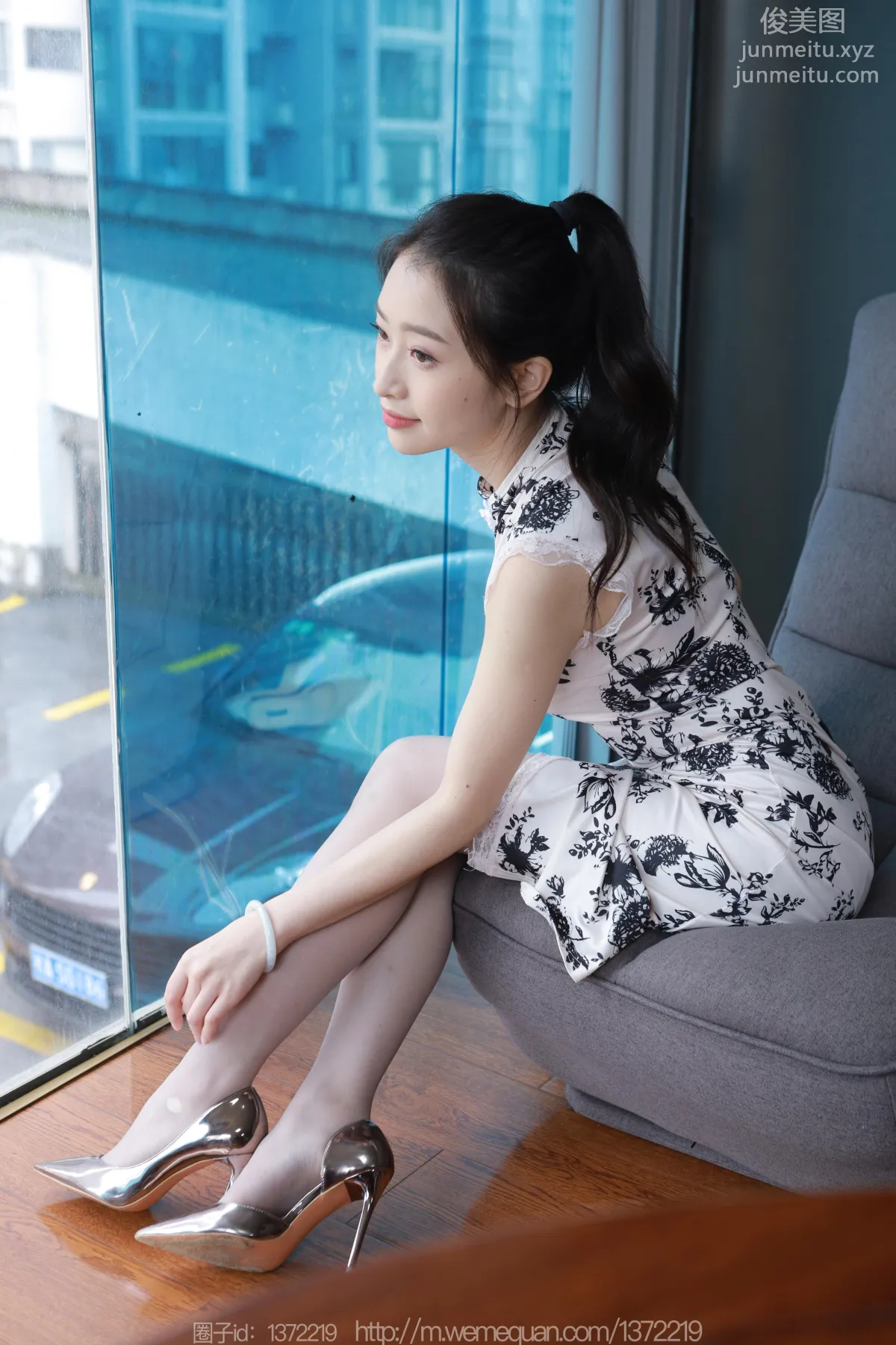 [IESS] 2023.04.25 Silk Enjoyer 1432 Xiao Jie, Gray Stockings Qipao [85P] photo 56