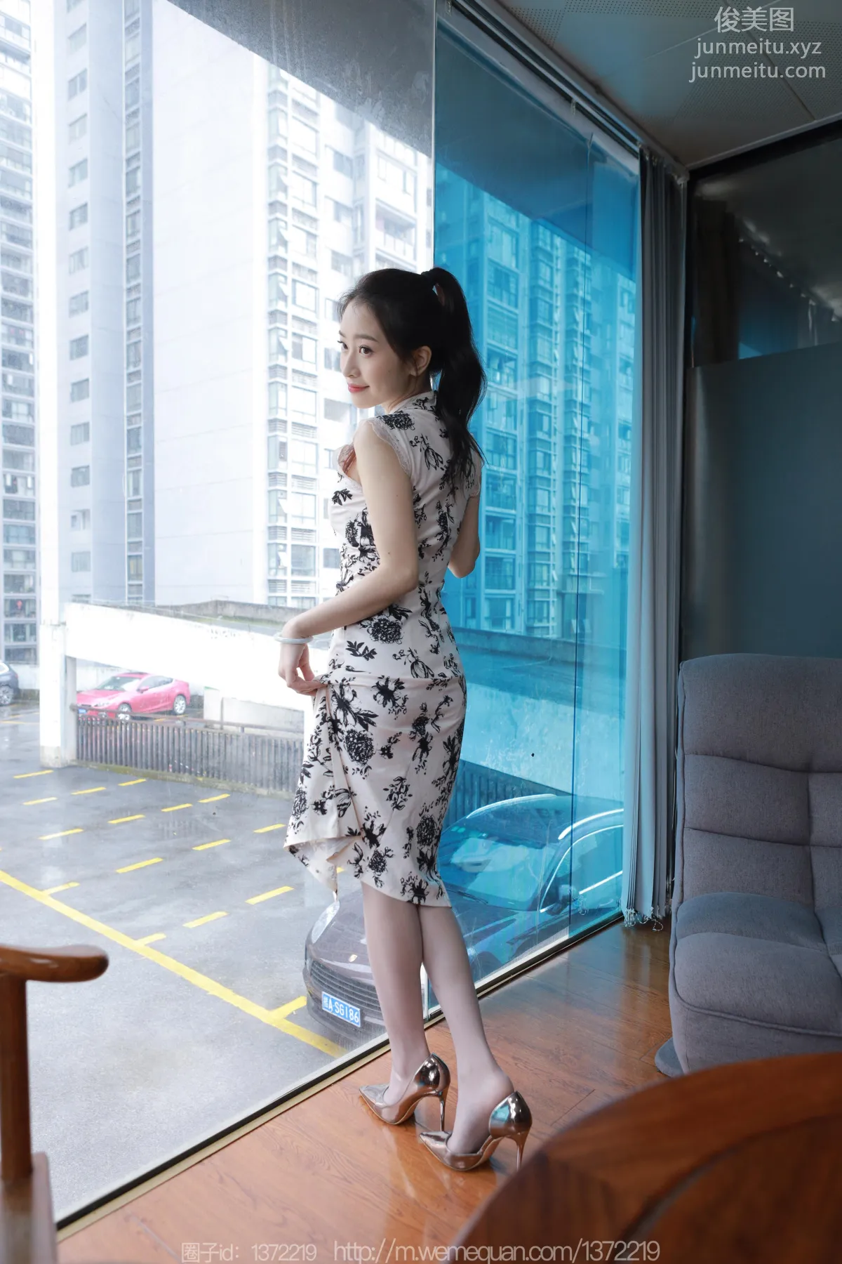 [IESS] 2023.04.25 Silk Enjoyer 1432 Xiao Jie, Gray Stockings Qipao [85P] photo 63