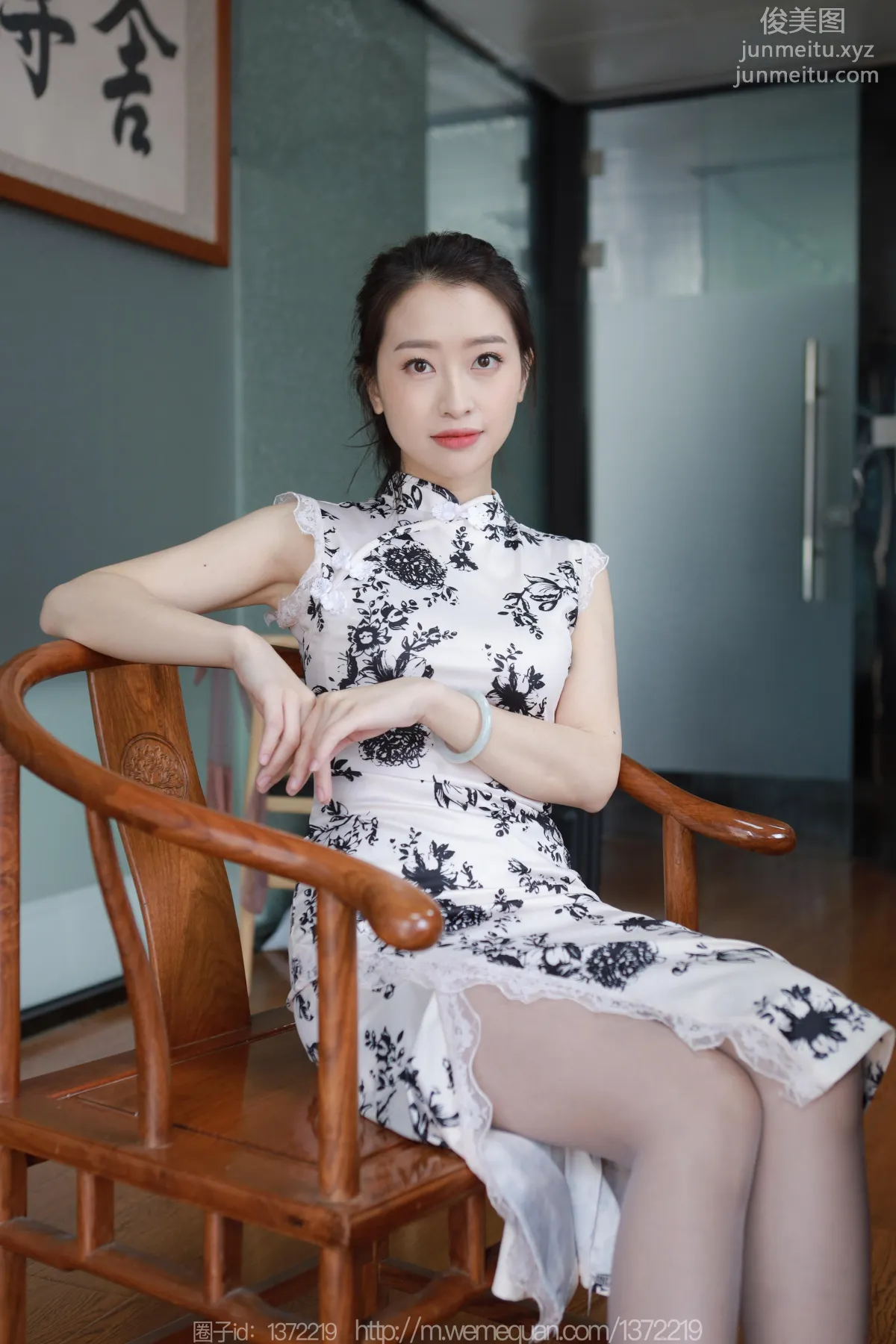 [IESS] 2023.04.25 Silk Enjoyer 1432 Xiao Jie, Gray Stockings Qipao [85P] photo 71