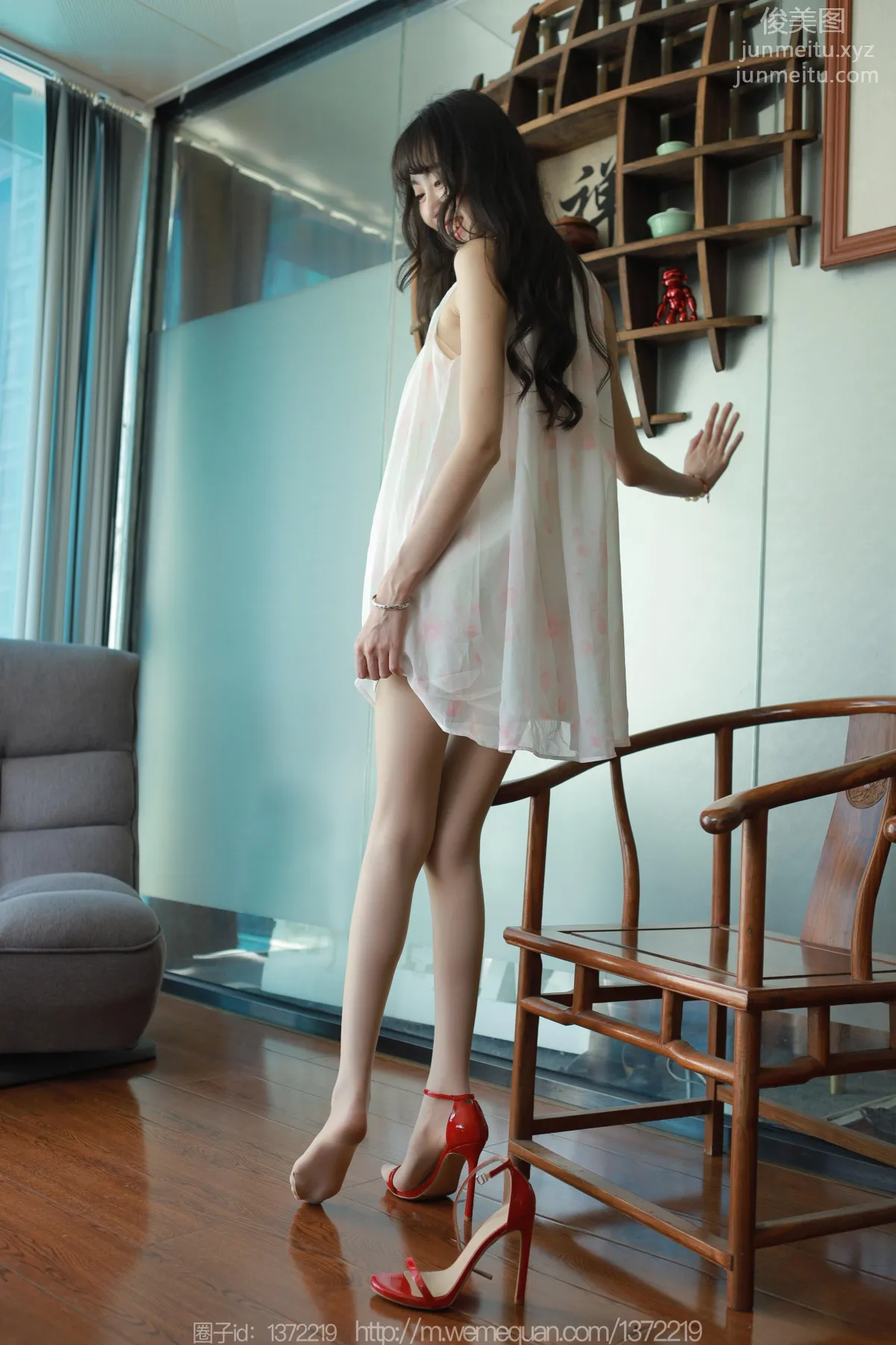 [IESS] 2023.05.04 Silk Enjoyer 1441 Tuan Tuan, Red Shoes and Nude Stockings [87P] photo 34