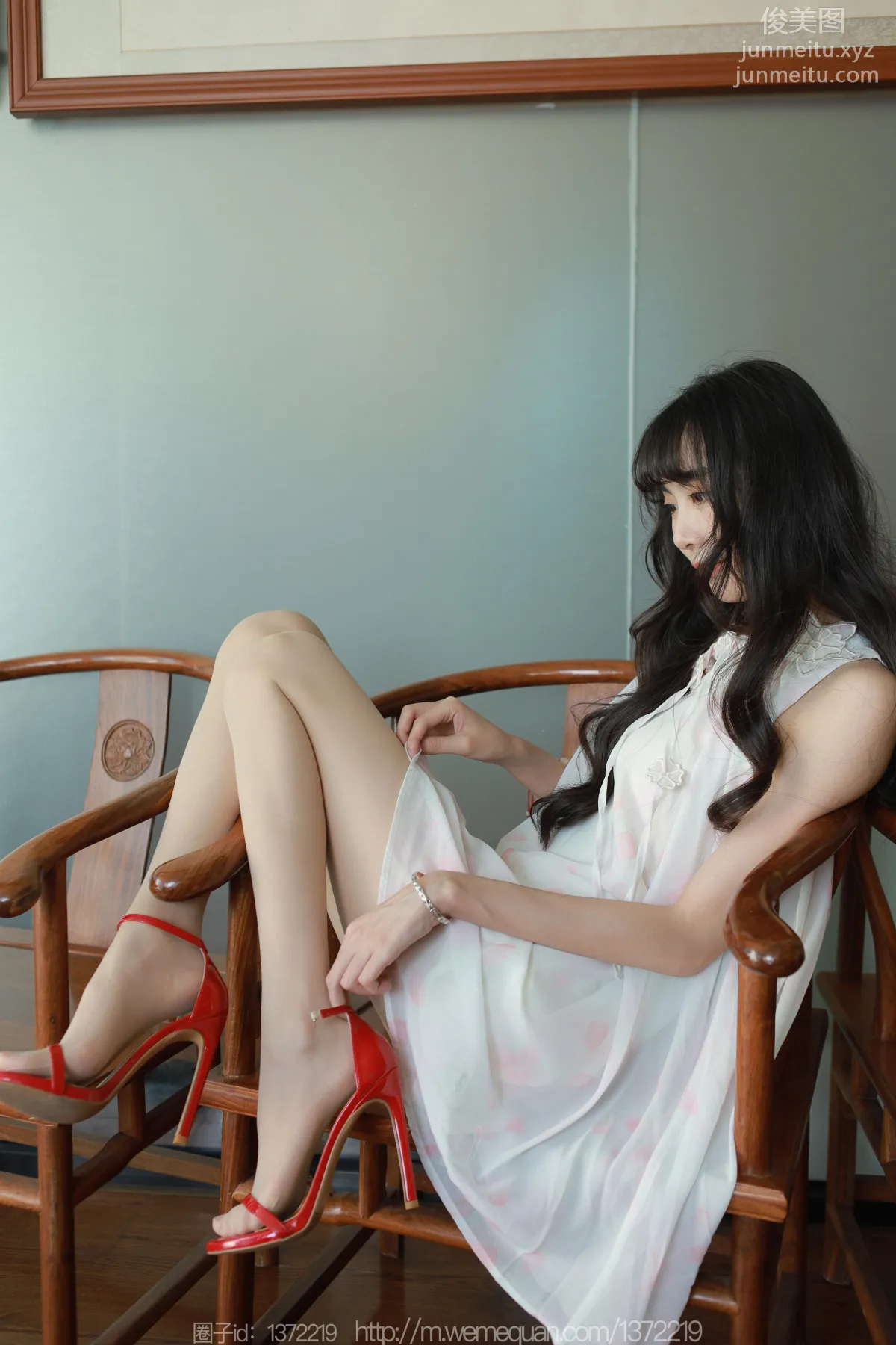 [IESS] 2023.05.04 Silk Enjoyer 1441 Tuan Tuan, Red Shoes and Nude Stockings [87P] photo 51