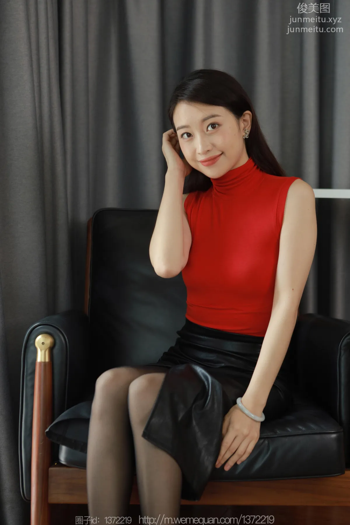 [IESS] 2023.05.23 Silk Enjoyer 1459 Xiao Jie, Red in the Dark [80P] photo 5