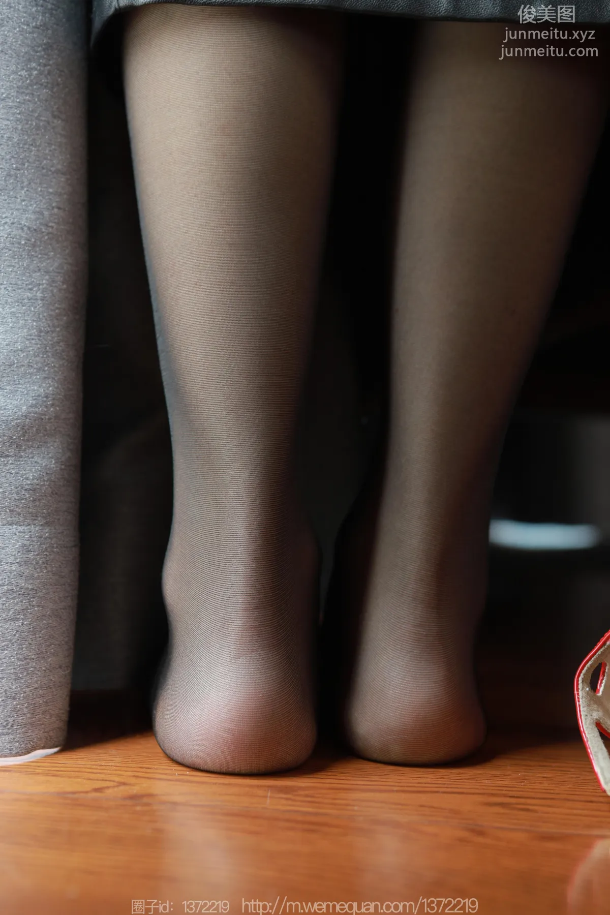 [IESS] 2023.05.23 Silk Enjoyer 1459 Xiao Jie, Red in the Dark [80P] photo 36