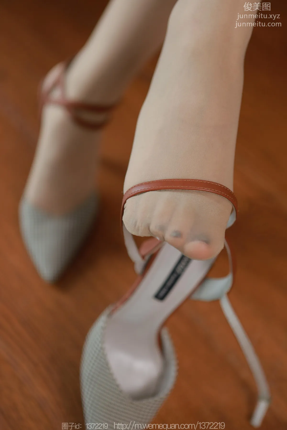 [IESS] 2023.07.04 Silk Enjoyer 1471 Xiao Jin, Coffee-Colored Slip Dress [82P] photo 19