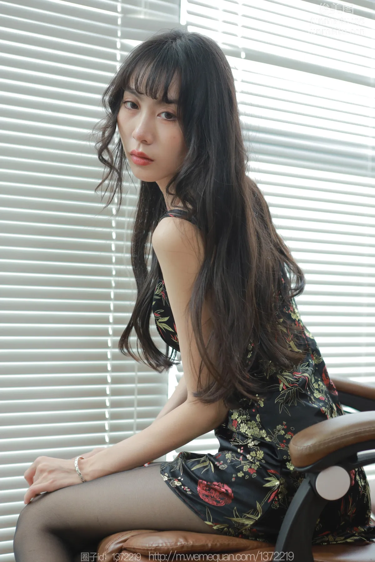 [IESS] 2023.07.20 Silk Enjoyer 1485 Tuan Tuan, Long Legs [78P] photo 28