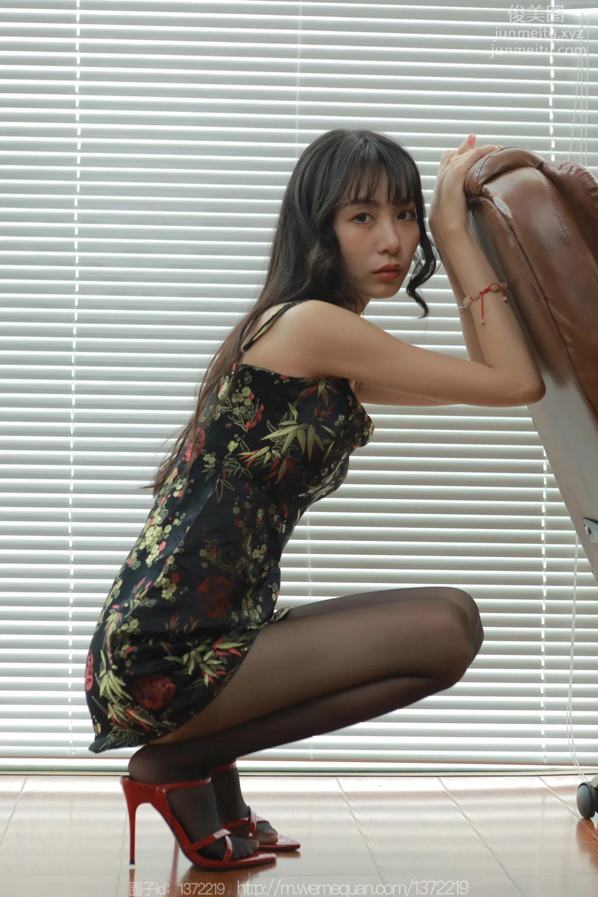 [IESS] 2023.07.20 Silk Enjoyer 1485 Tuan Tuan, Long Legs [78P] photo 55