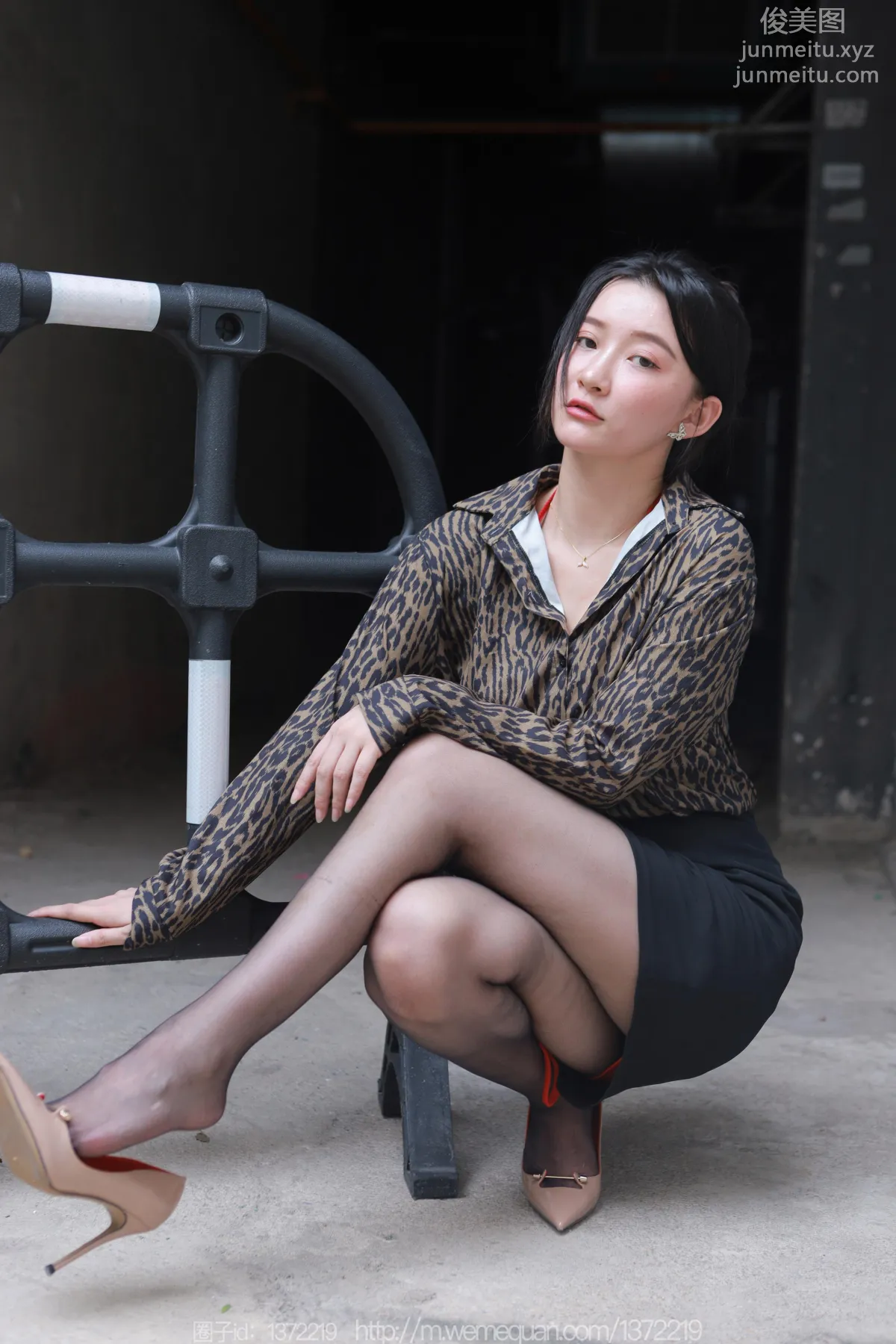[IESS] 2023.07.24 Silk Enjoyer 1488 IESS Qiuqiu, Walking Alone in the Dark Alley [85P] photo 3