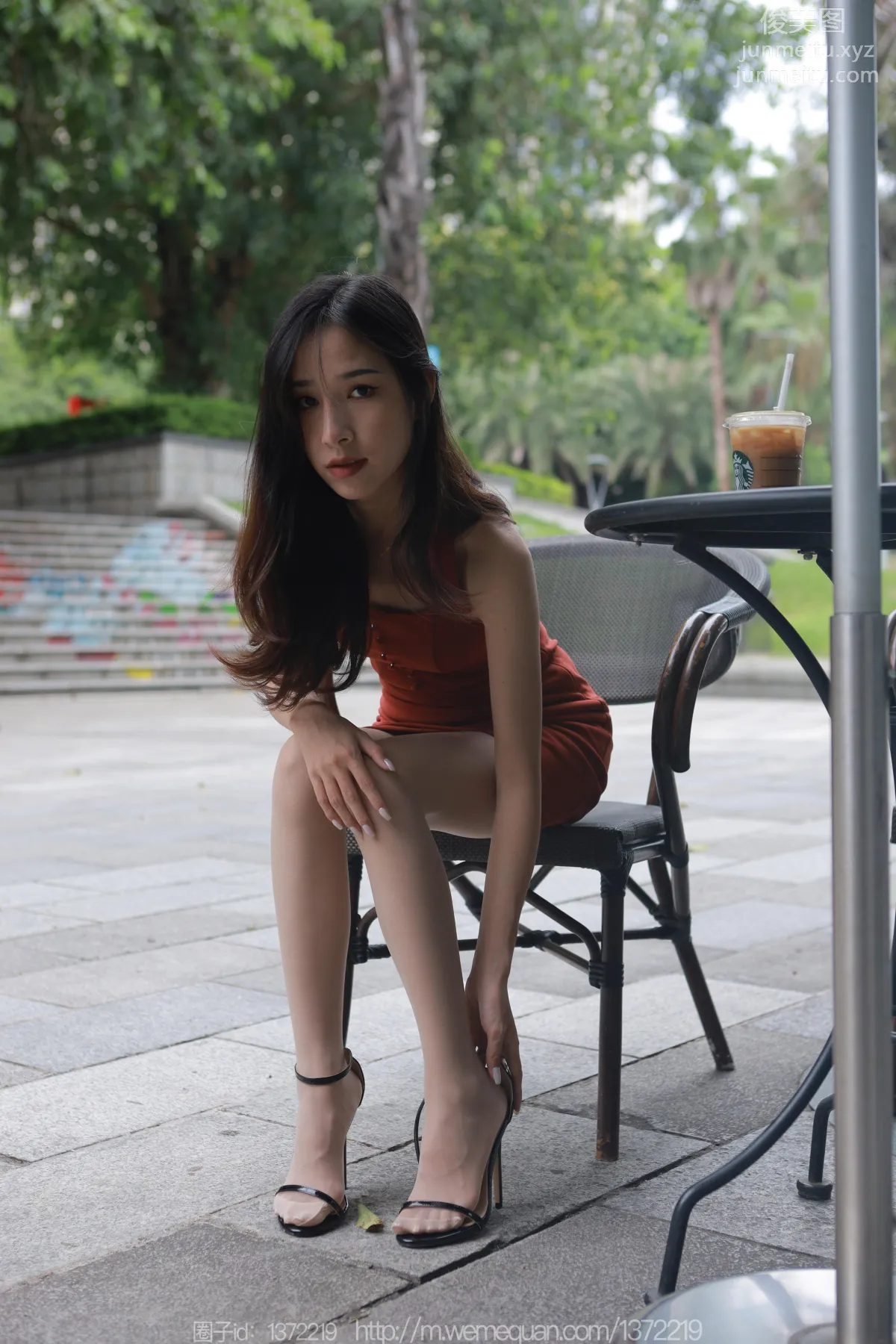 [IESS] 2023.07.27 Silk Enjoyer 1492 Mei Zi, Street Beauty [86P] photo 54