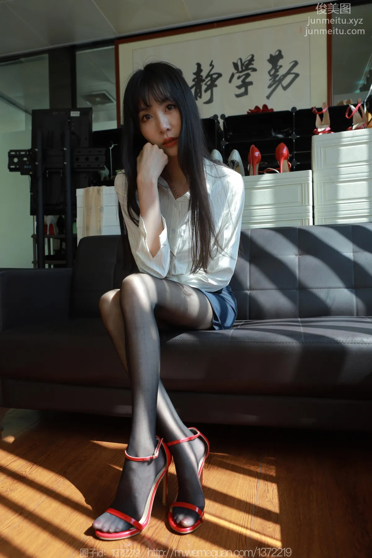 [IESS] 2023.08.06 Silk Enjoyer 1499 Tuan Tuan "Interplay of Light and Shadow" [84P] photo 36