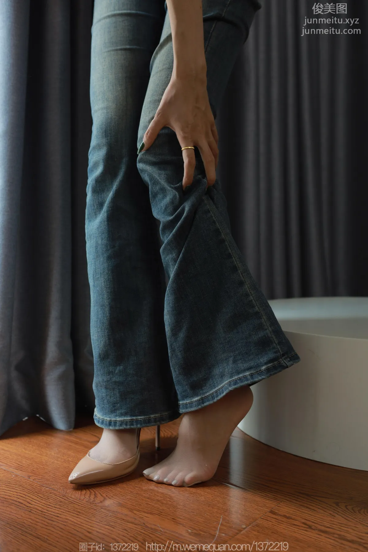 [IESS] 2023.08.11 Silk Enjoyer 1504 Mei Zi, Stockings Inside Jeans [85P] photo 50