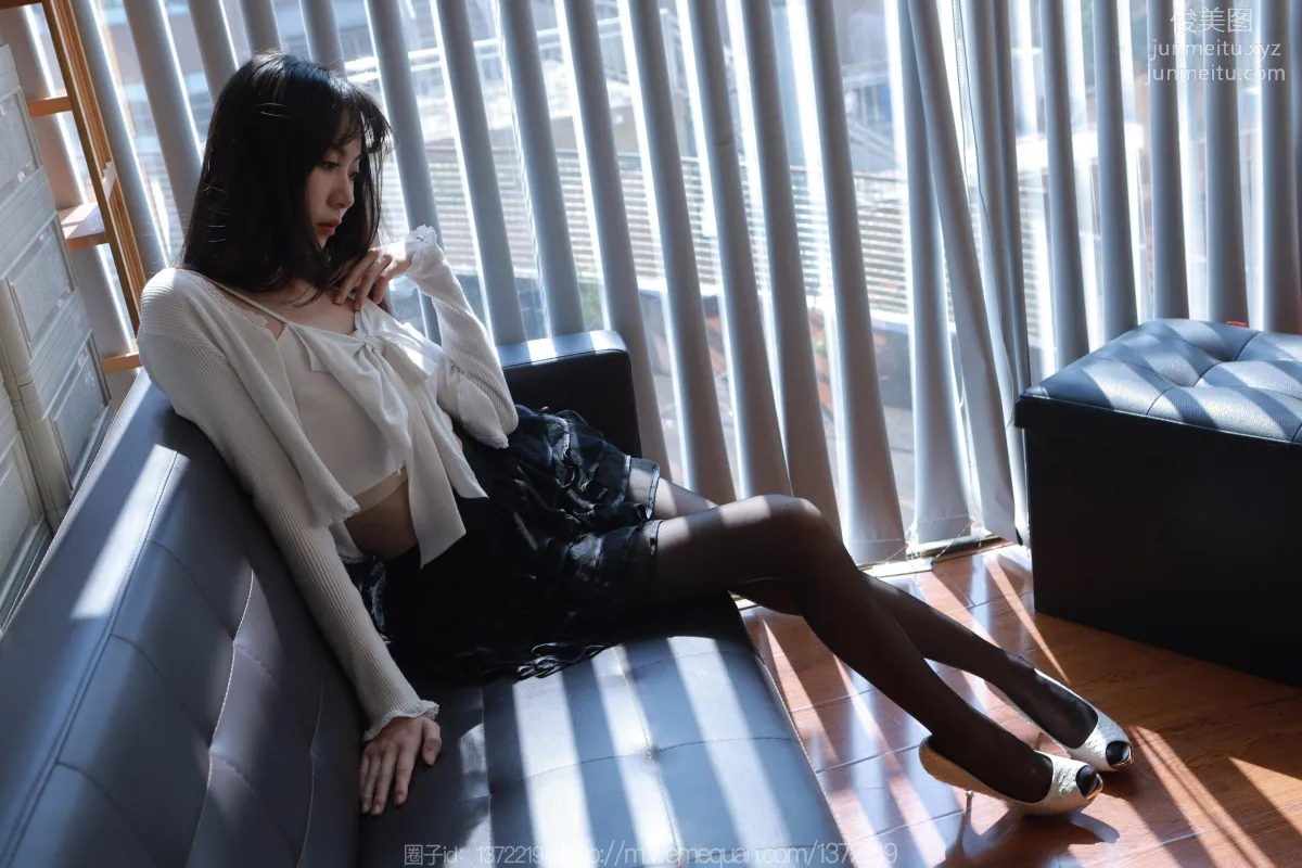 [IESS] 2023.09.10 Silk Enjoyer 1529 Tuan Tuan, Beautiful Back Vertical Line [81P] photo 7