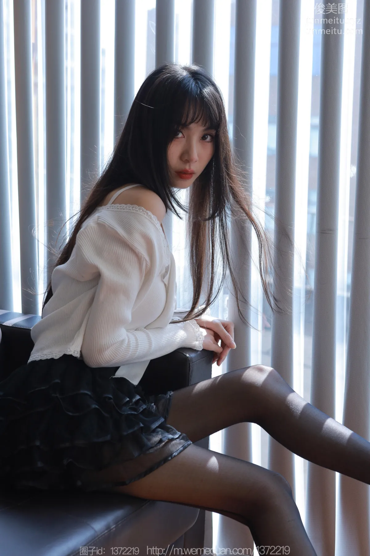 [IESS] 2023.09.10 Silk Enjoyer 1529 Tuan Tuan, Beautiful Back Vertical Line [81P] photo 16