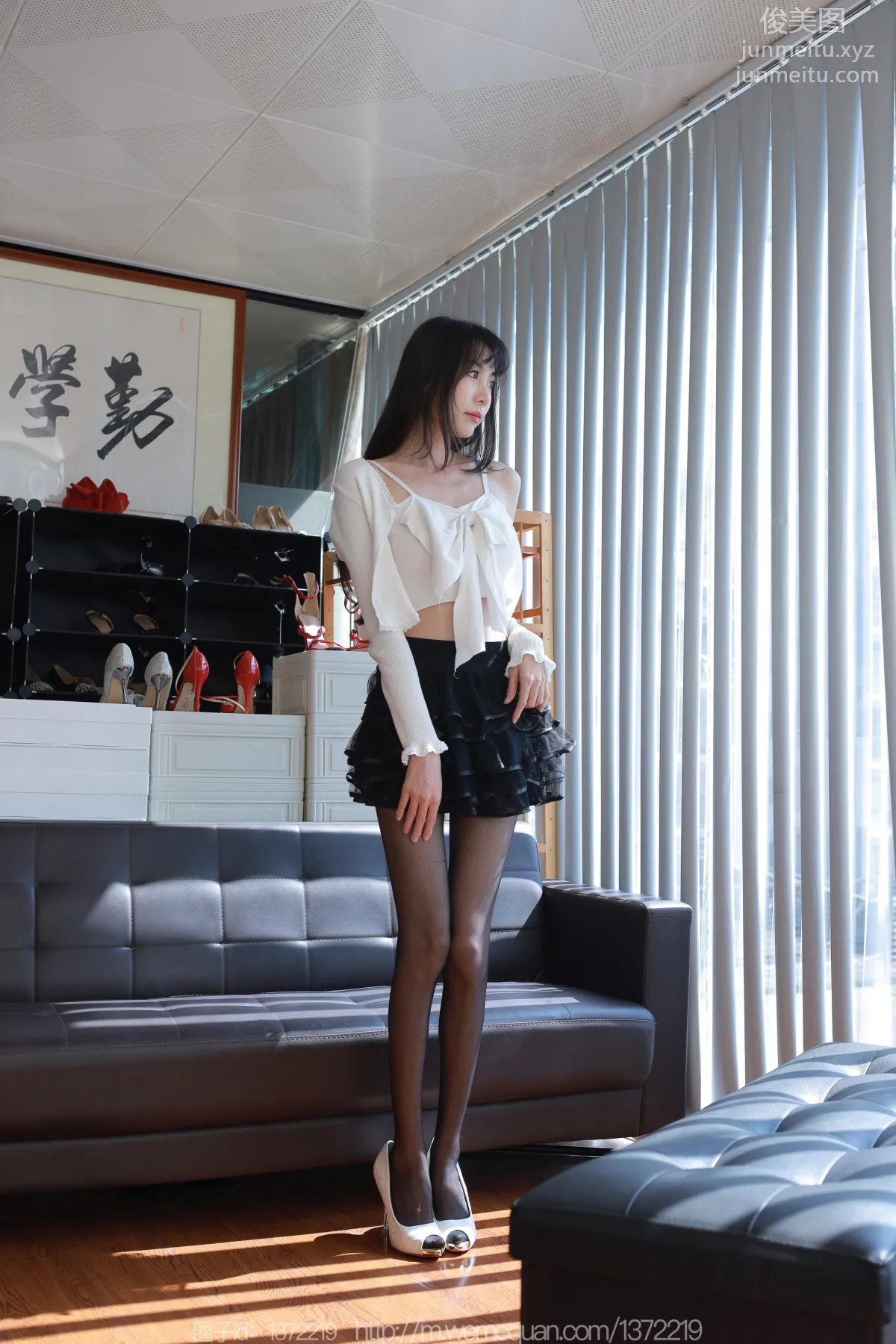 [IESS] 2023.09.10 Silk Enjoyer 1529 Tuan Tuan, Beautiful Back Vertical Line [81P] photo 20