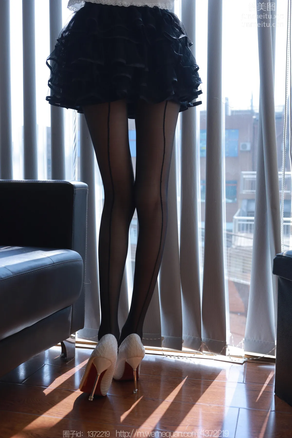 [IESS] 2023.09.10 Silk Enjoyer 1529 Tuan Tuan, Beautiful Back Vertical Line [81P] photo 23