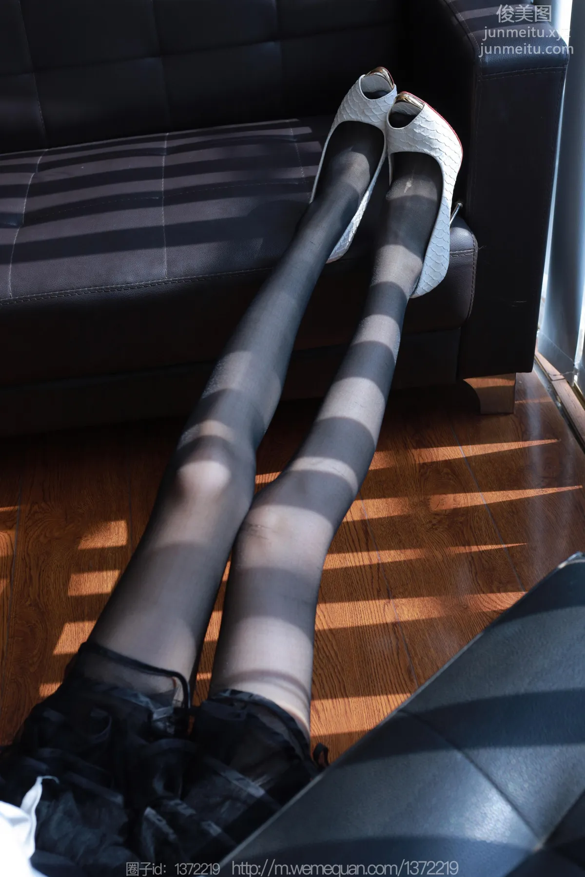 [IESS] 2023.09.10 Silk Enjoyer 1529 Tuan Tuan, Beautiful Back Vertical Line [81P] photo 77