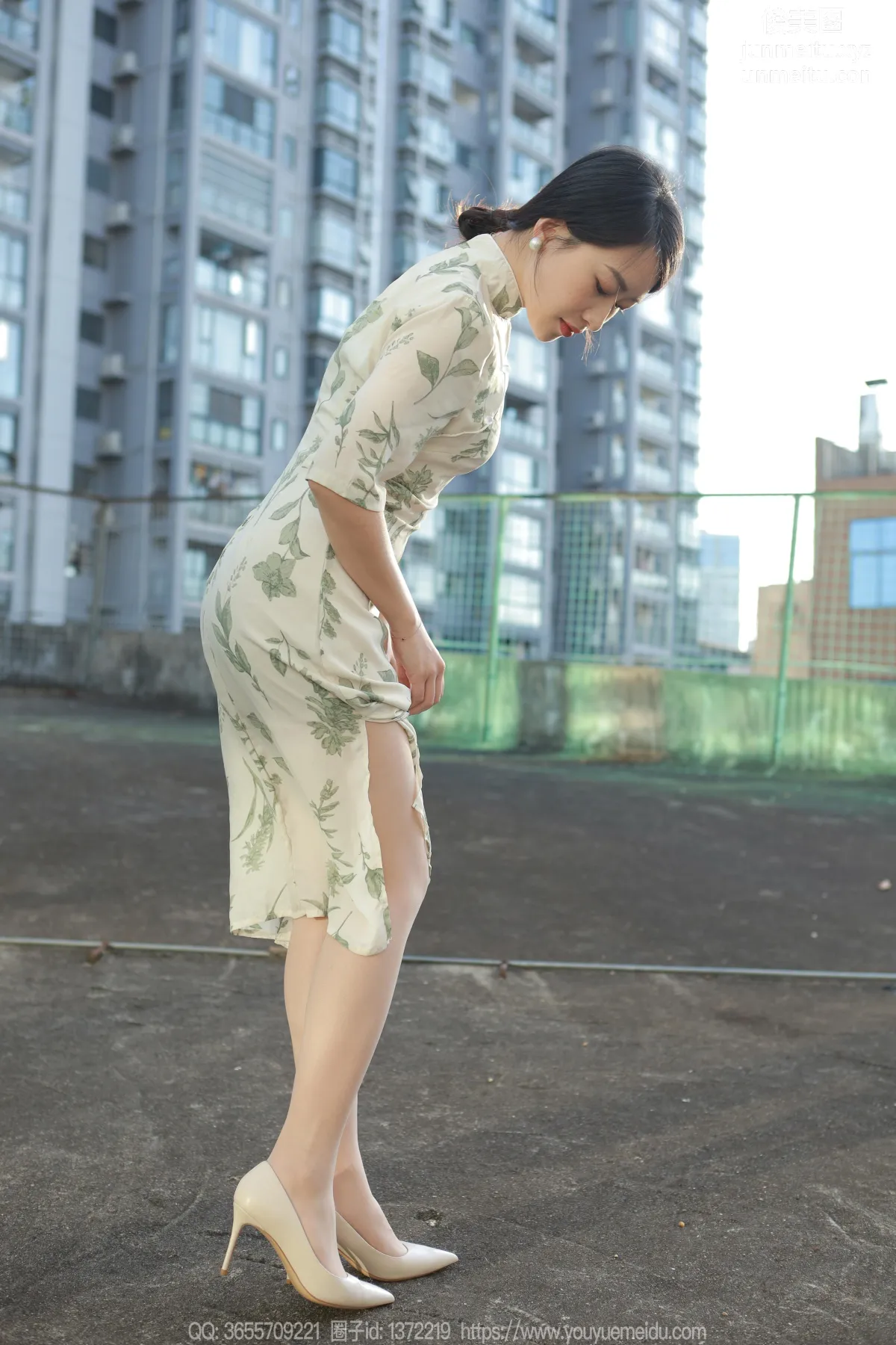 [IESS] 2023.11.24 Silk Enjoyer 1594 Xiao Jie, Thin as Cicada Wings [85P] photo 1