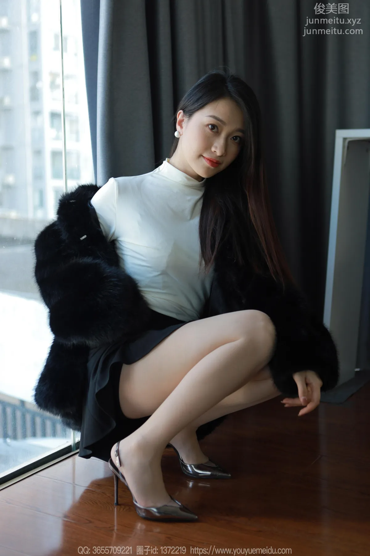 [IESS] 2023.12.05 Silk Enjoyer 1603 Xiao Jie, Black Coat [86P] photo 17
