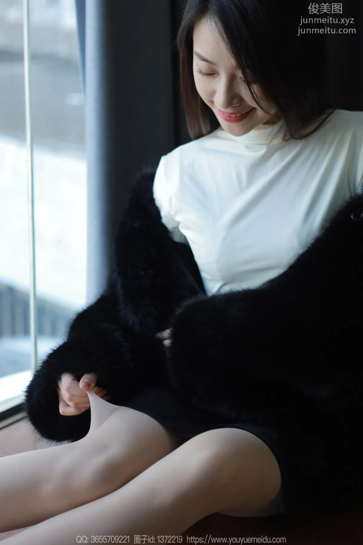 [IESS] 2023.12.05 Silk Enjoyer 1603 Xiao Jie, Black Coat [86P] photo 37