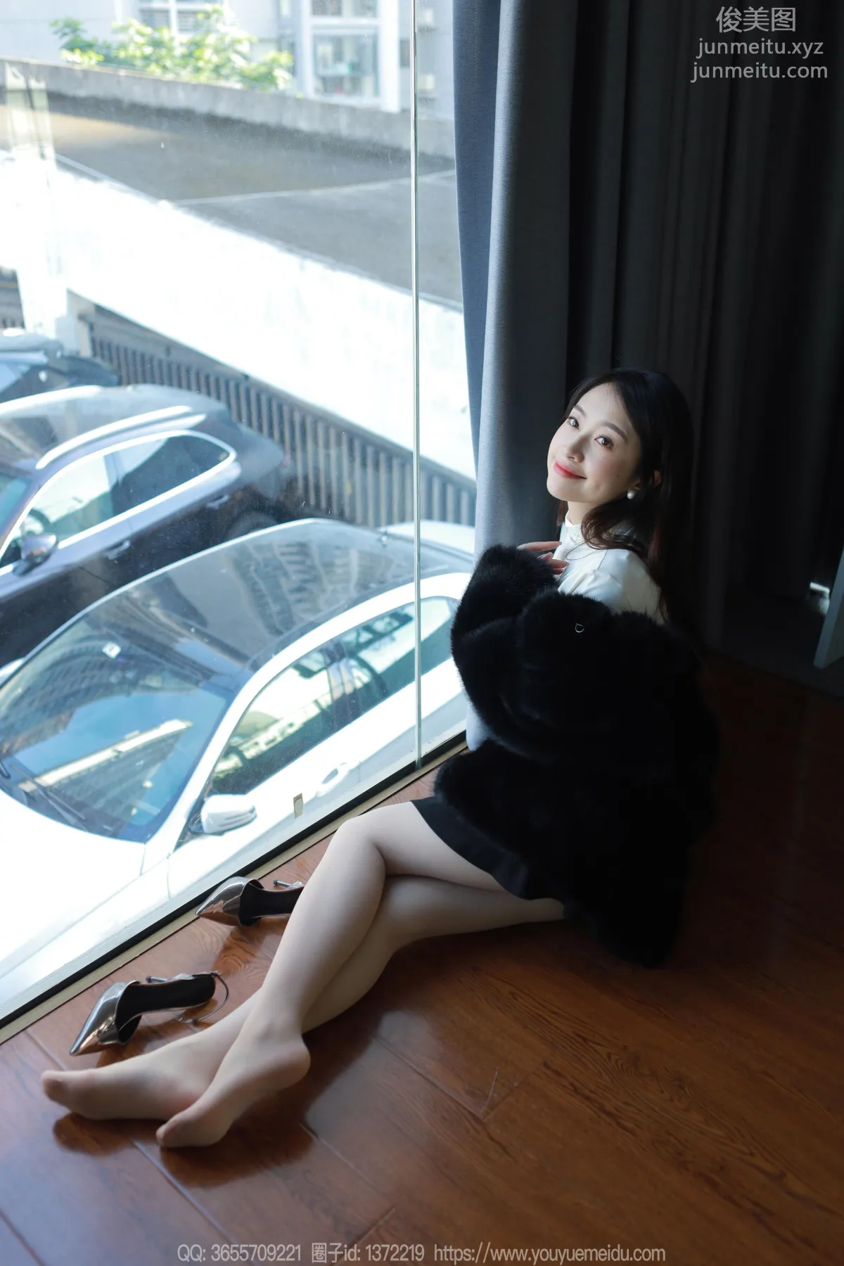 [IESS] 2023.12.05 Silk Enjoyer 1603 Xiao Jie, Black Coat [86P] photo 54