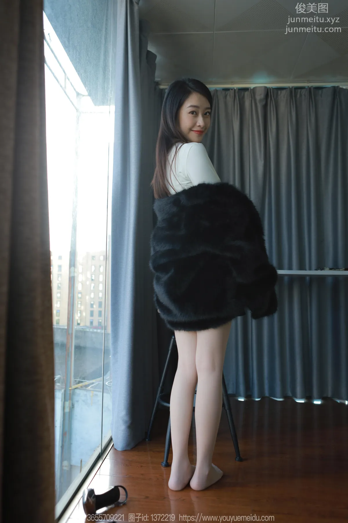 [IESS] 2023.12.05 Silk Enjoyer 1603 Xiao Jie, Black Coat [86P] photo 72
