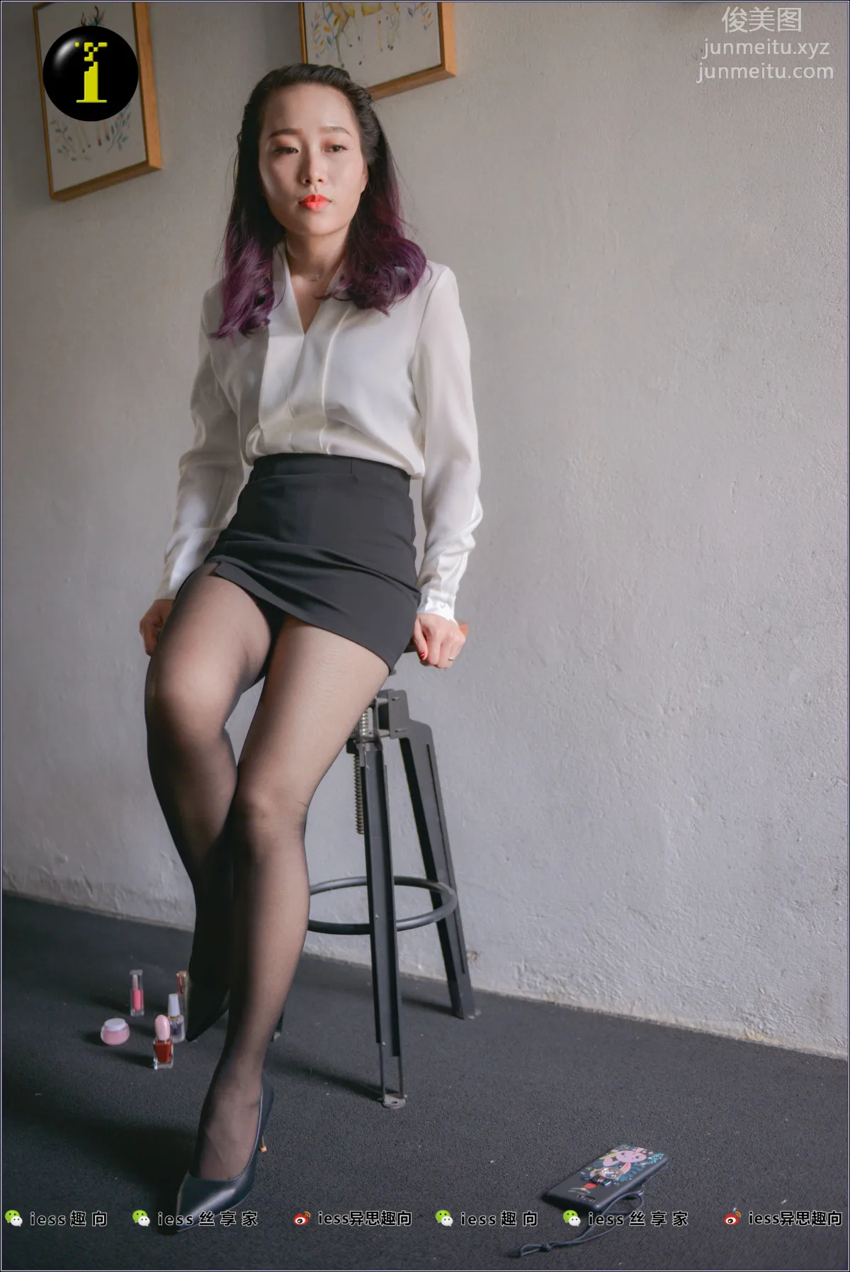 [IESS] Pu Hui Collection 008, Fan Meimei Putting On Stockings photo 28