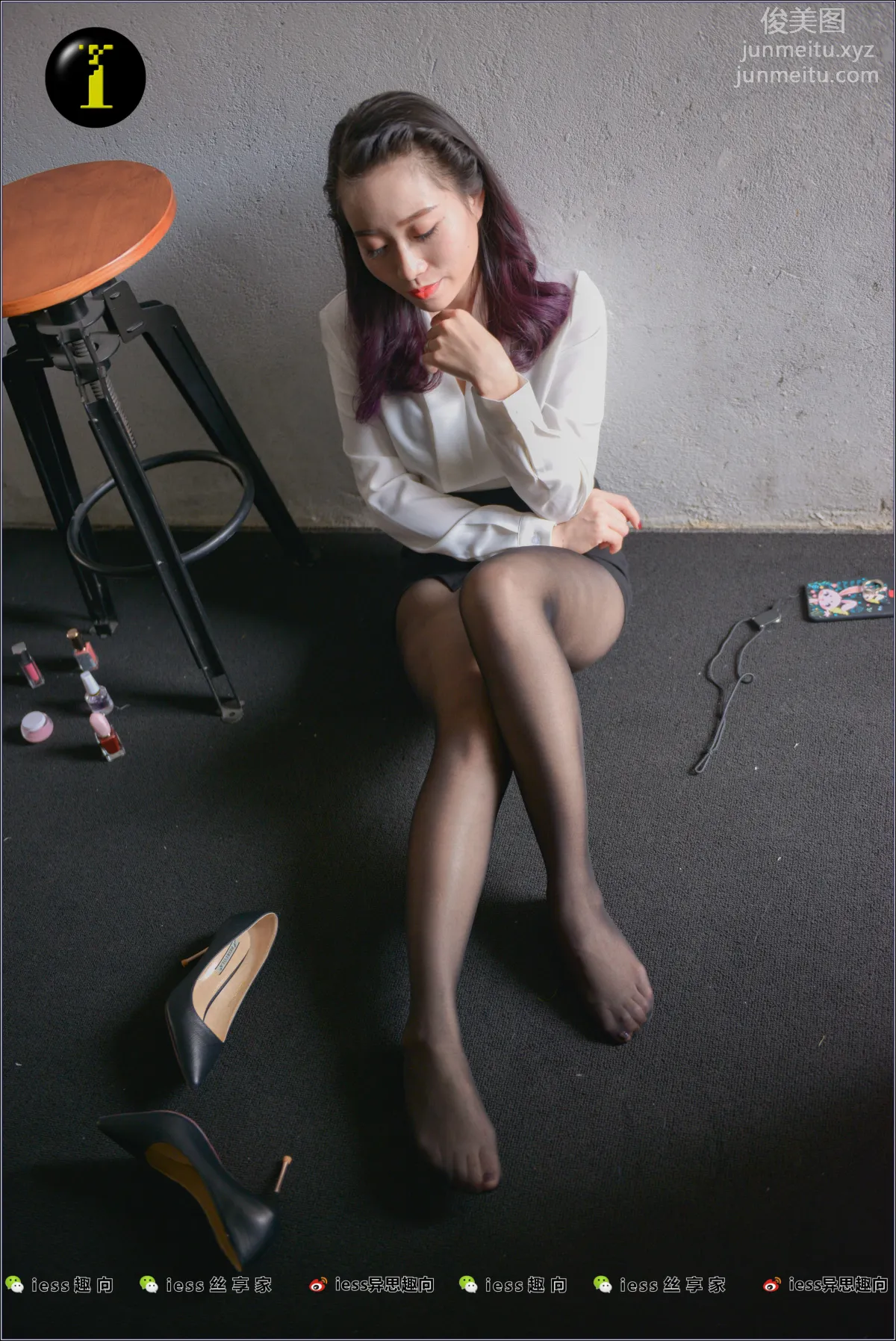 [IESS] Pu Hui Collection 008, Fan Meimei Putting On Stockings photo 56