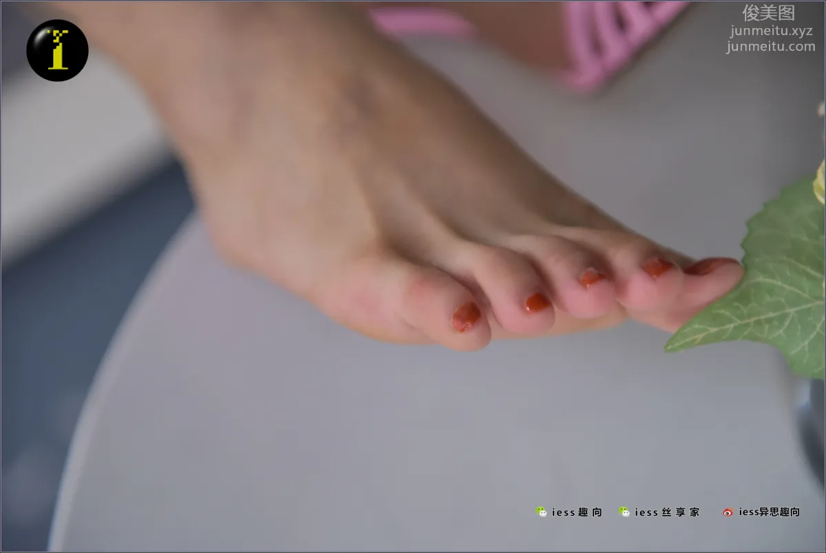 [IESS異思趣向] 普惠集 014-素人表妹的裸足秀特寫 25