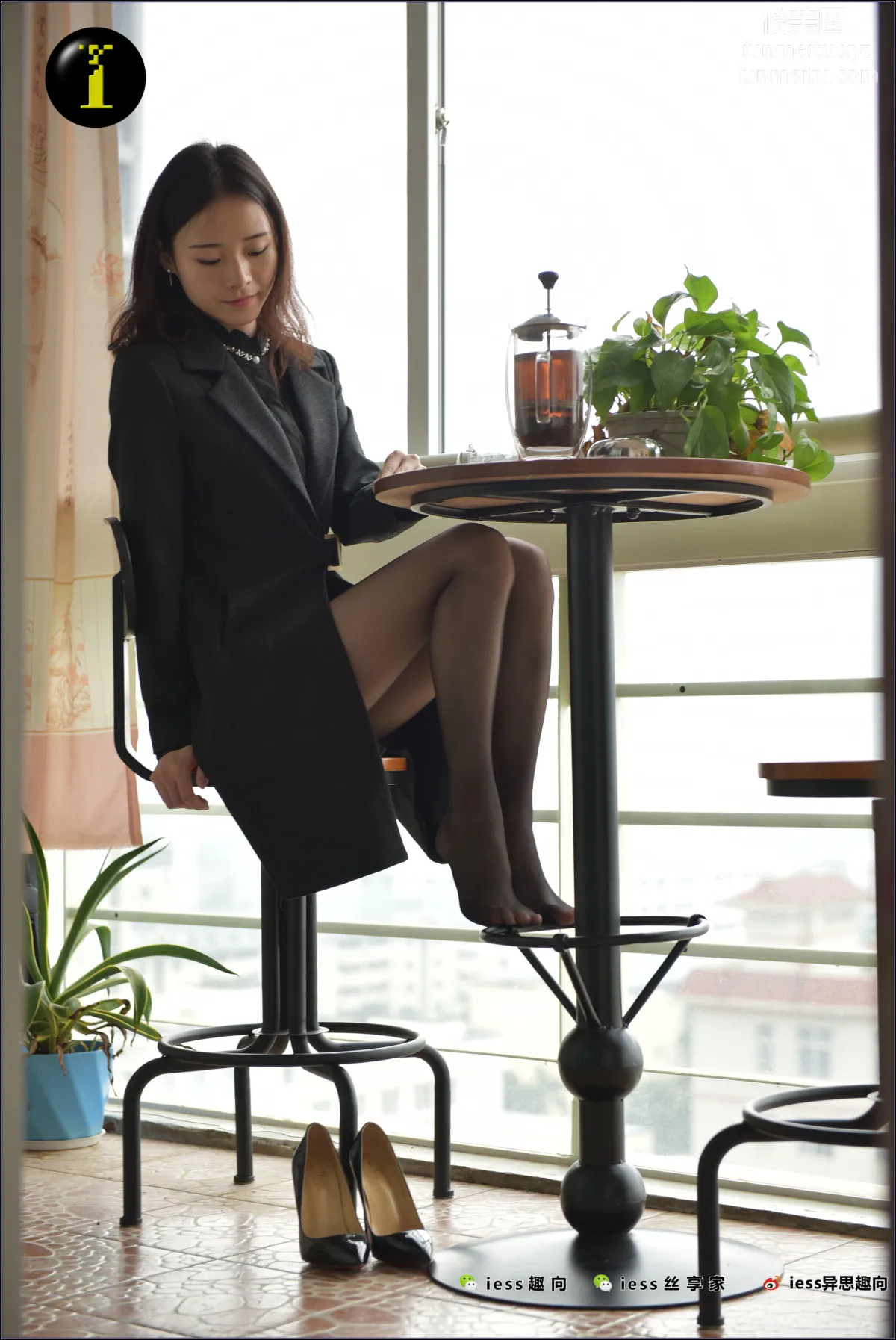 [IESS] Pu Hui Collection 045 Xiao Liu, Black Stockings Under the Trench Coat II photo 36