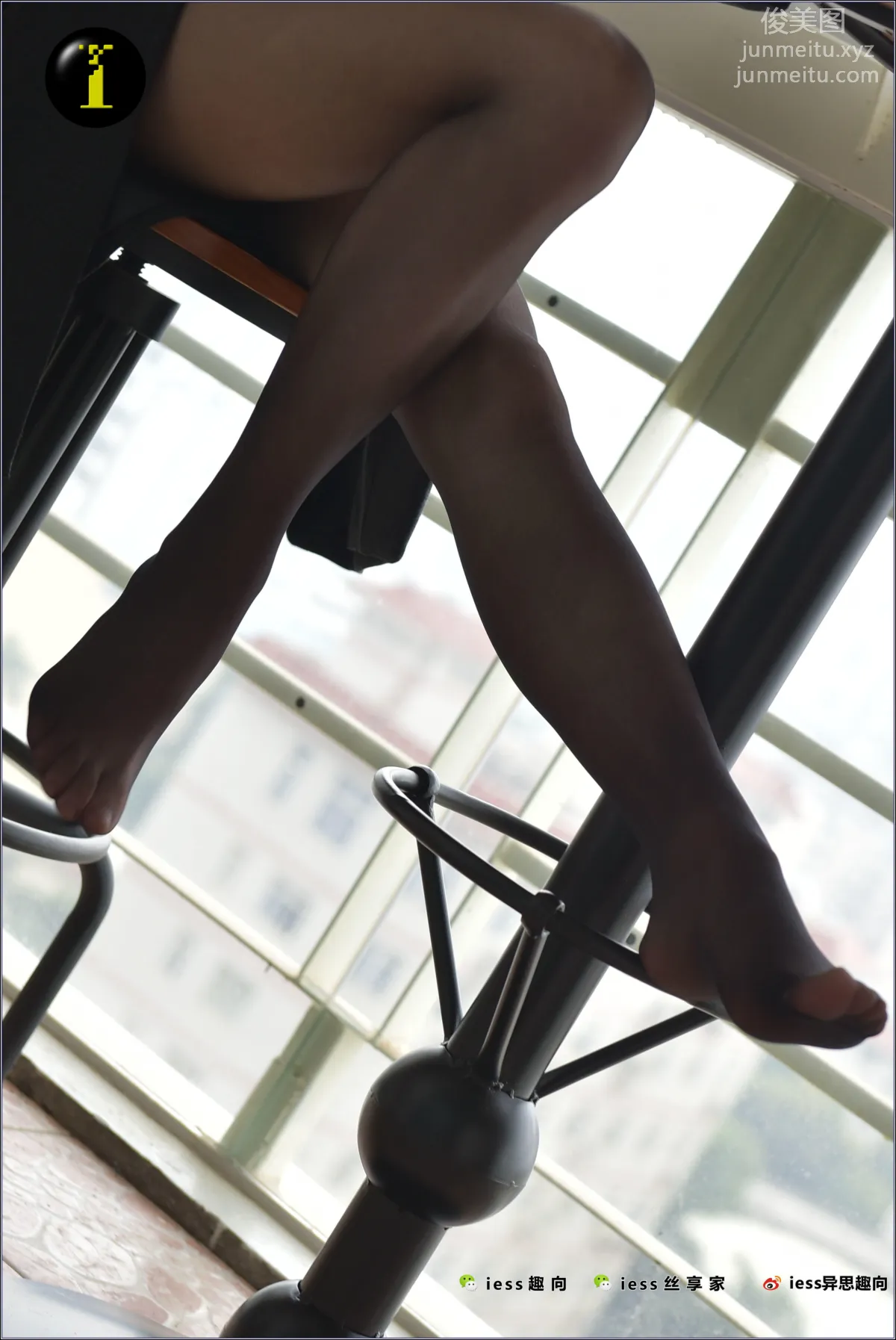 [IESS] Pu Hui Collection 045 Xiao Liu, Black Stockings Under the Trench Coat II photo 48