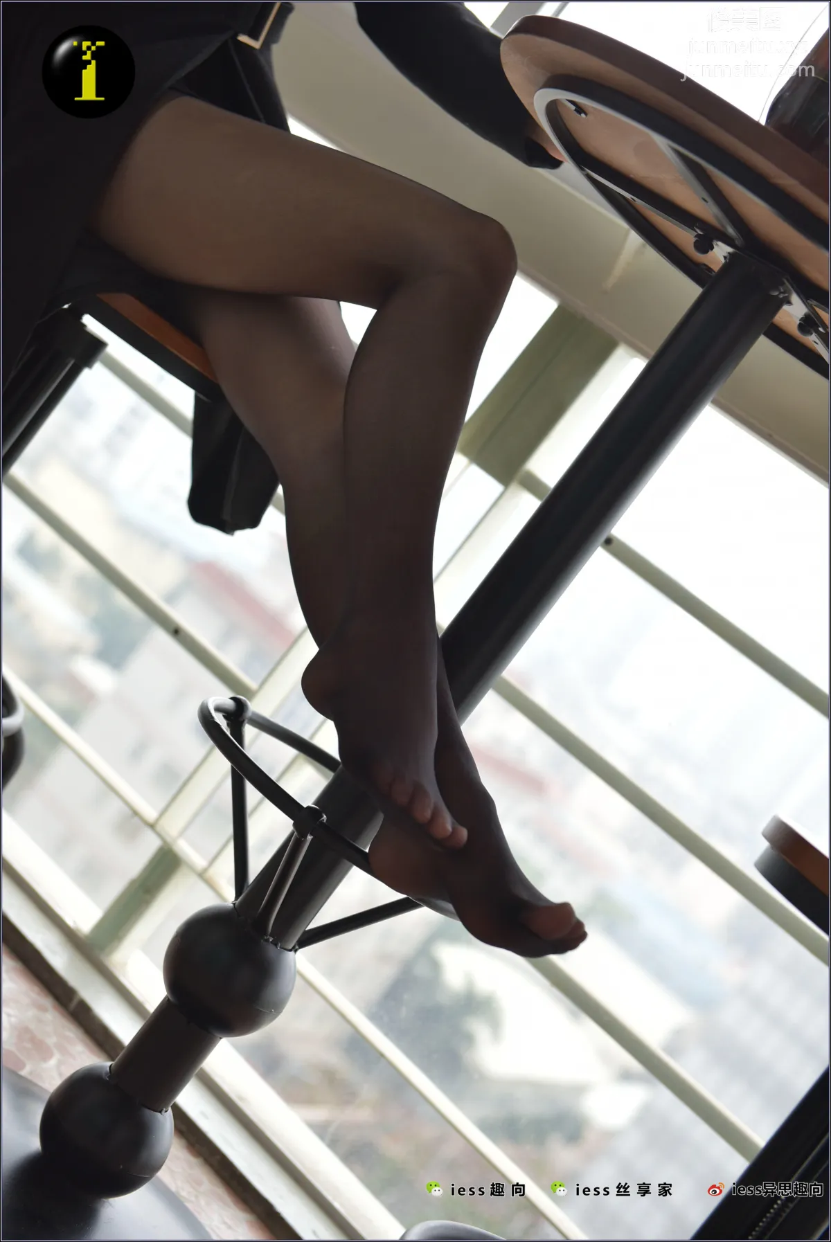 [IESS] Pu Hui Collection 045 Xiao Liu, Black Stockings Under the Trench Coat II photo 50