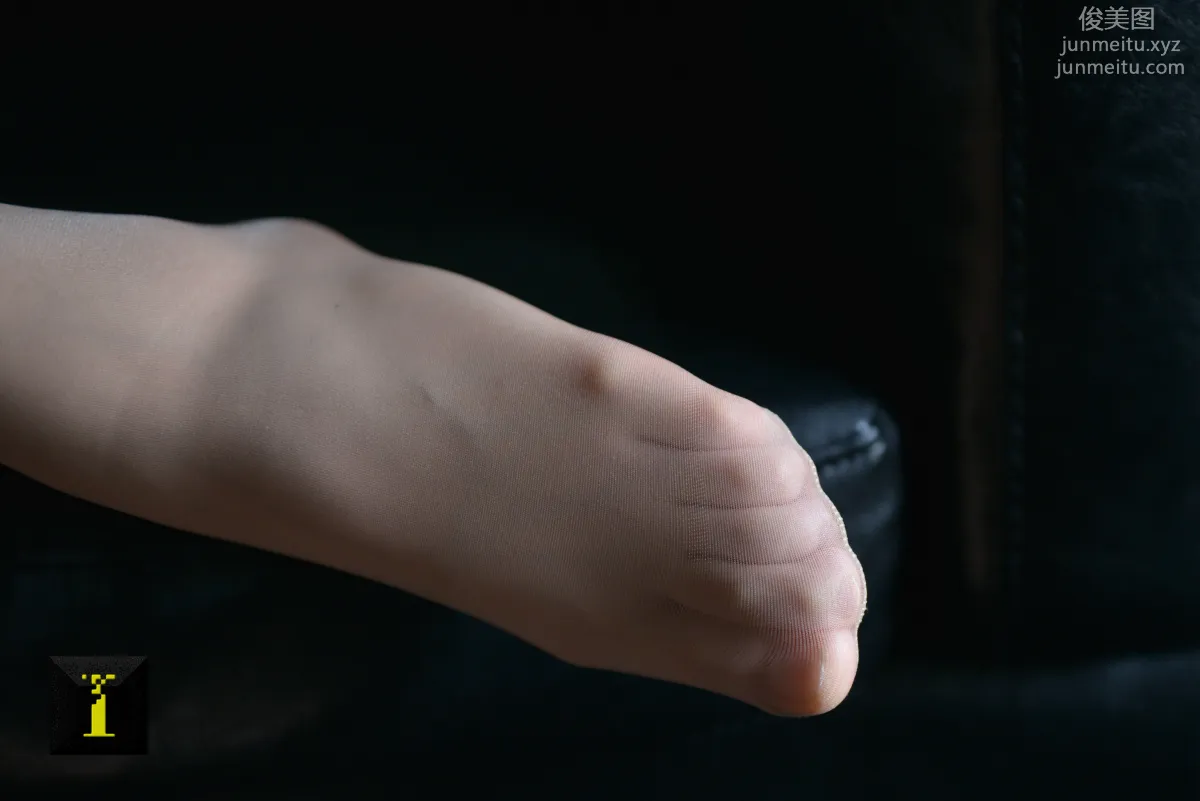 [IESS] Pu Hui Ji 056 Xiao Jie, Soft Beauty Under Light and Shadow (1) Big Close-Ups photo 9