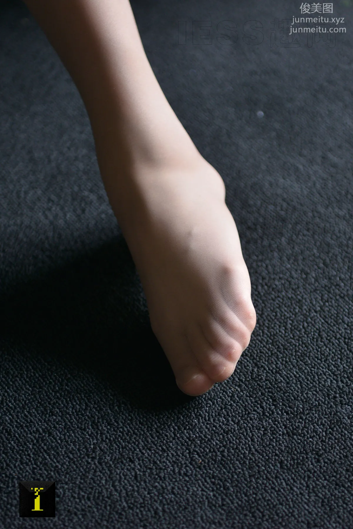 [IESS] Pu Hui Ji 056 Xiao Jie, Soft Beauty Under Light and Shadow (1) Big Close-Ups photo 19