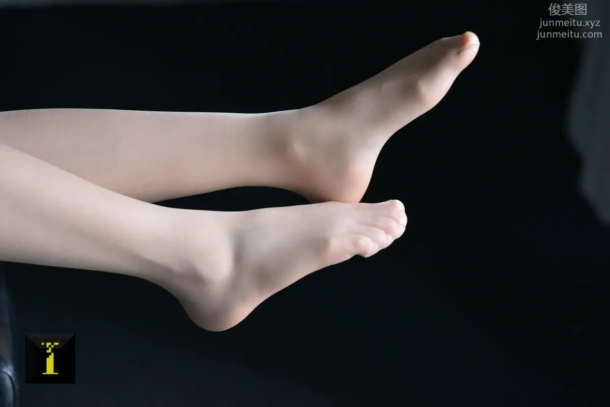 [IESS] Pu Hui Ji 056 Xiao Jie, Soft Beauty Under Light and Shadow (1) Big Close-Ups photo 33