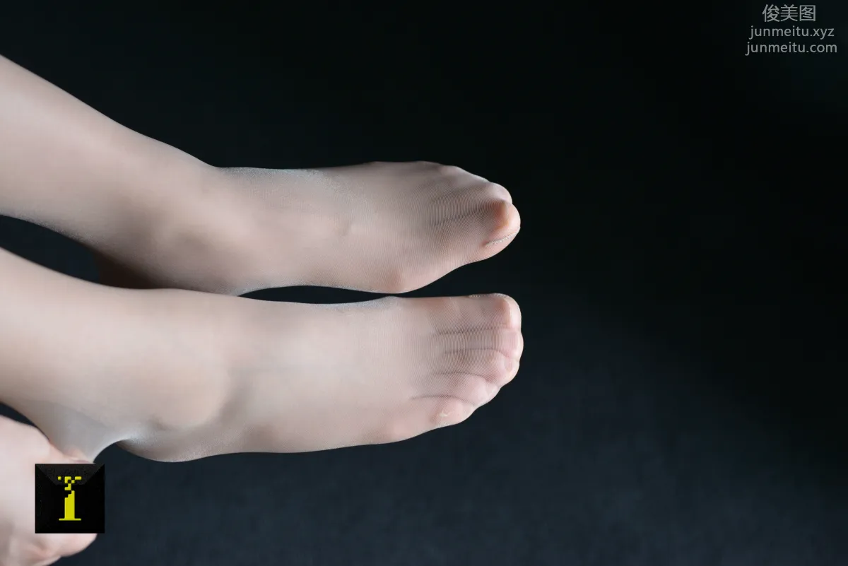 [IESS] Pu Hui Ji 056 Xiao Jie, Soft Beauty Under Light and Shadow (1) Big Close-Ups photo 37