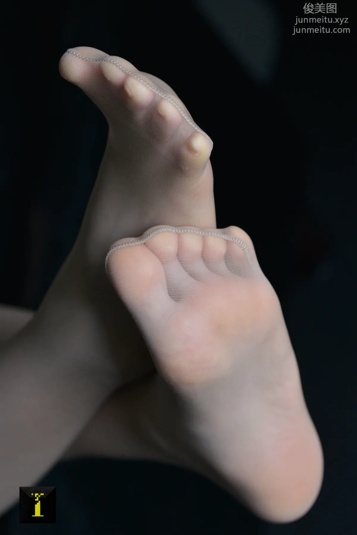 [IESS] Pu Hui Ji 056 Xiao Jie, Soft Beauty Under Light and Shadow (1) Big Close-Ups photo 52